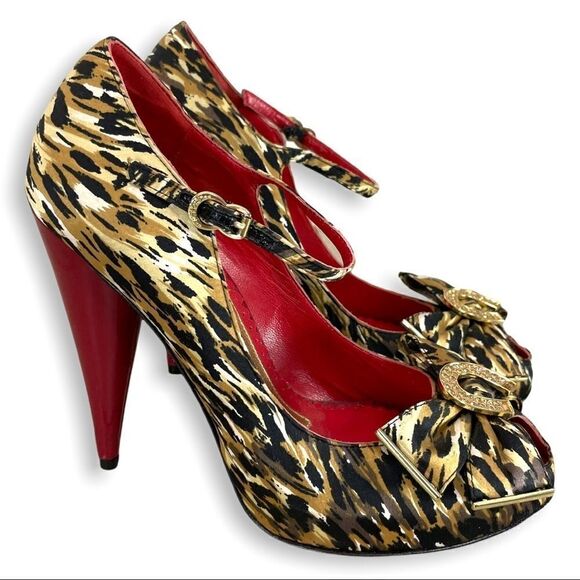 Betsey Johnson Leopard Print Lucky Horseshoe Rhinestone Detailed Pumps - Picture 1 of 9